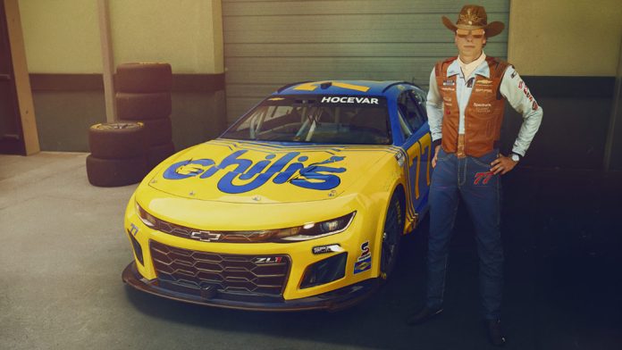 Chili’s Grill & Bar and Spire Motorsports are building on the Ride the ‘Dente…Again’te campaign, turning back the clock for Alumni Weekend at Darlington Raceway by introducing the Chili’s Marg Machine, a No. 77 Chevrolet Camaro ZL1 design for driver Carson Hocevar that will transport race fans back more than four decades.